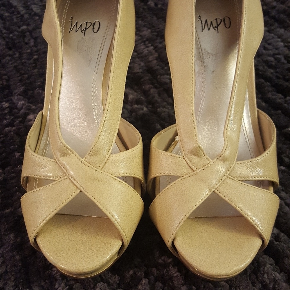Impo beige heels size 7